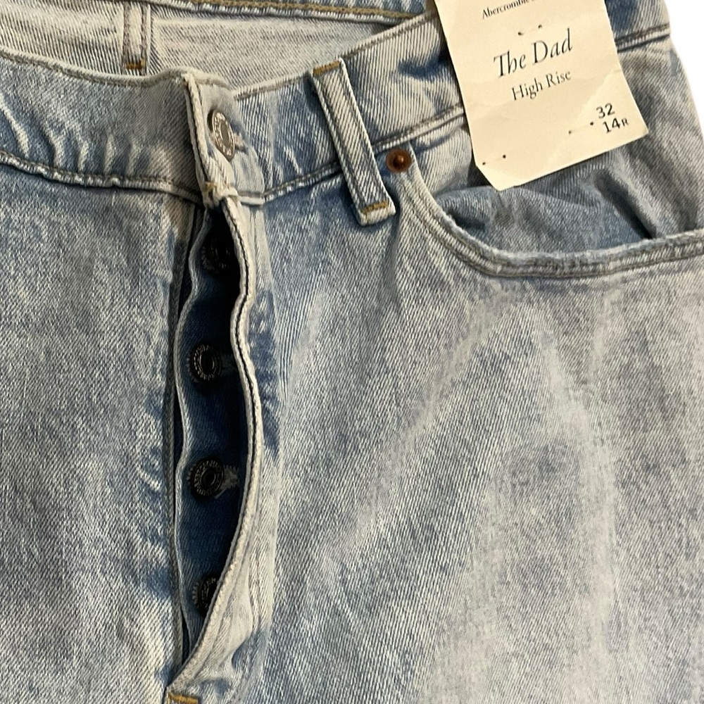 Abercrombie & Fitch The Dad High Rise Jeans Light Wash Size 32 14R NWT - Picture 9 of 13